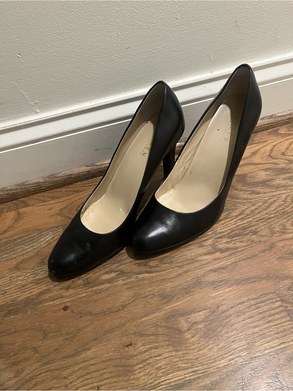 Lauren Ralph Lauren Classic Black Women's Leather Pumps 9.5B